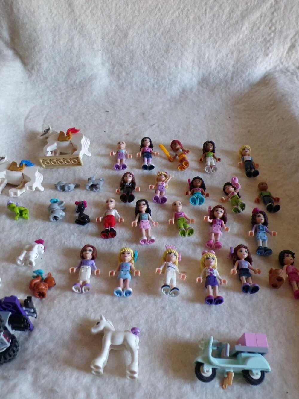 Lego Friends lot minifigs horses ATV scooter animals